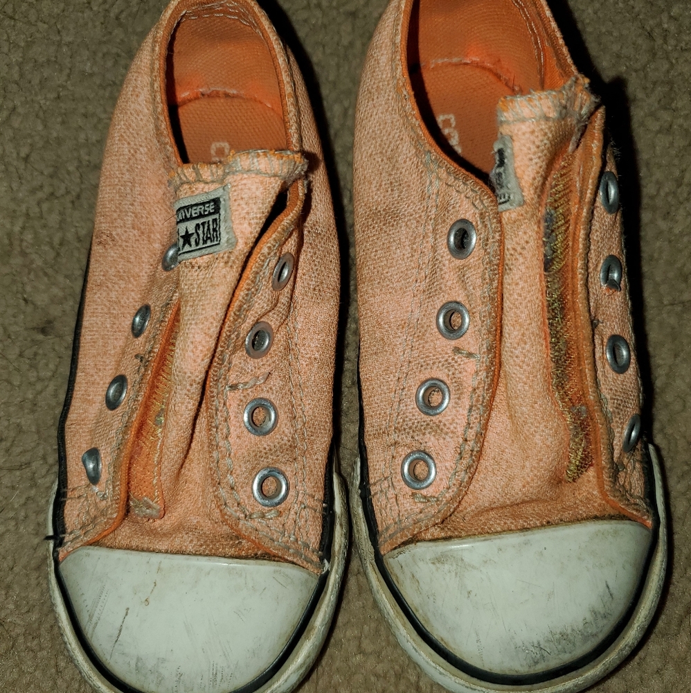 Orange converse